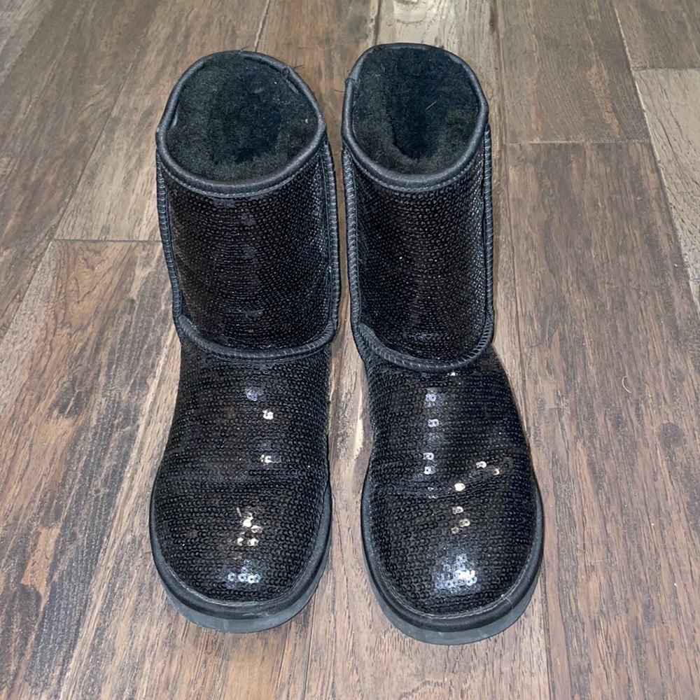Black sequin short ugg boots